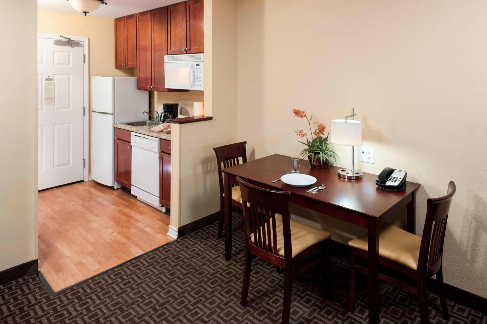 Towneplace Suites By Marriott Texarkana Exterior foto